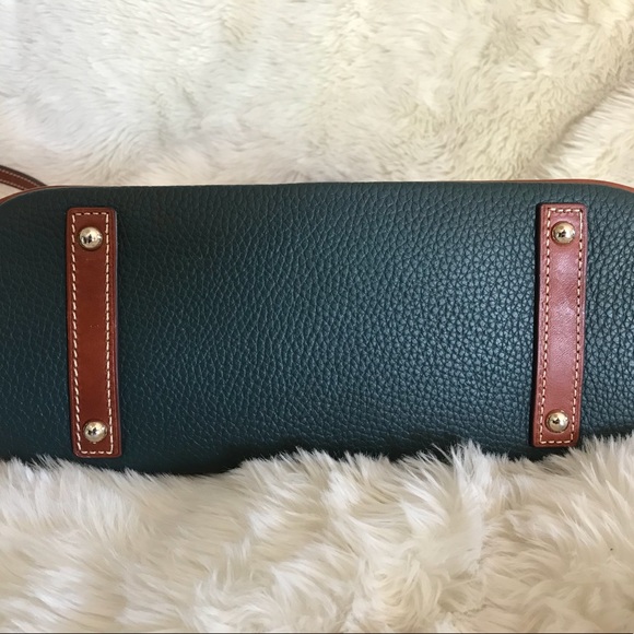 SOLD Dooney and Bourke Zip Zip Satchel - Picture 5 of 8
